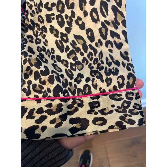 Victoria's Secret Leopard Print Satin Top & Bottom Pajama Set Tan Women's Size L - Picture 6 of 8